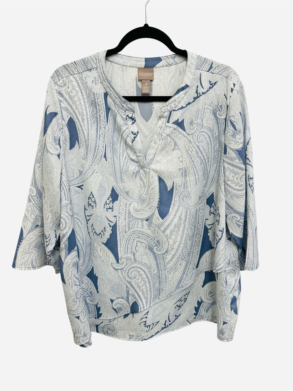 Chico’s blue white paisley asymmetrical v neck tunic top Size XL